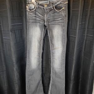 Twenty-one Black rue21